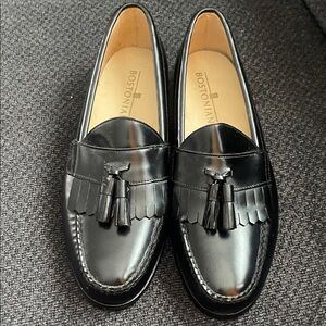 Men’s dress shoes